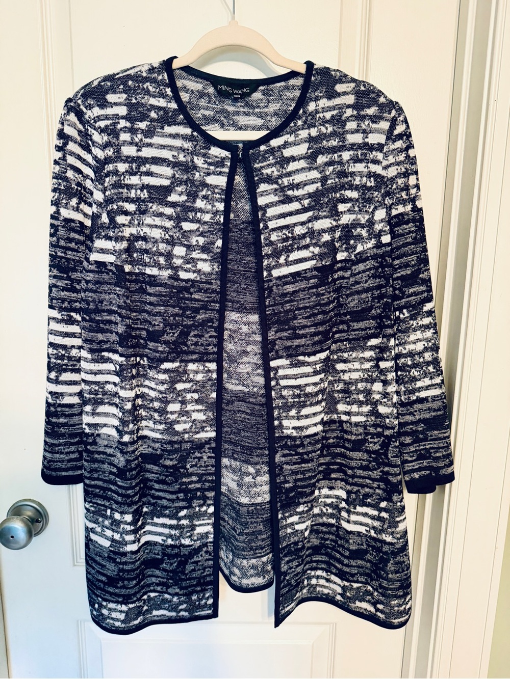 Ming Wang Navy and White Open-Front Patterned Knit Blazer